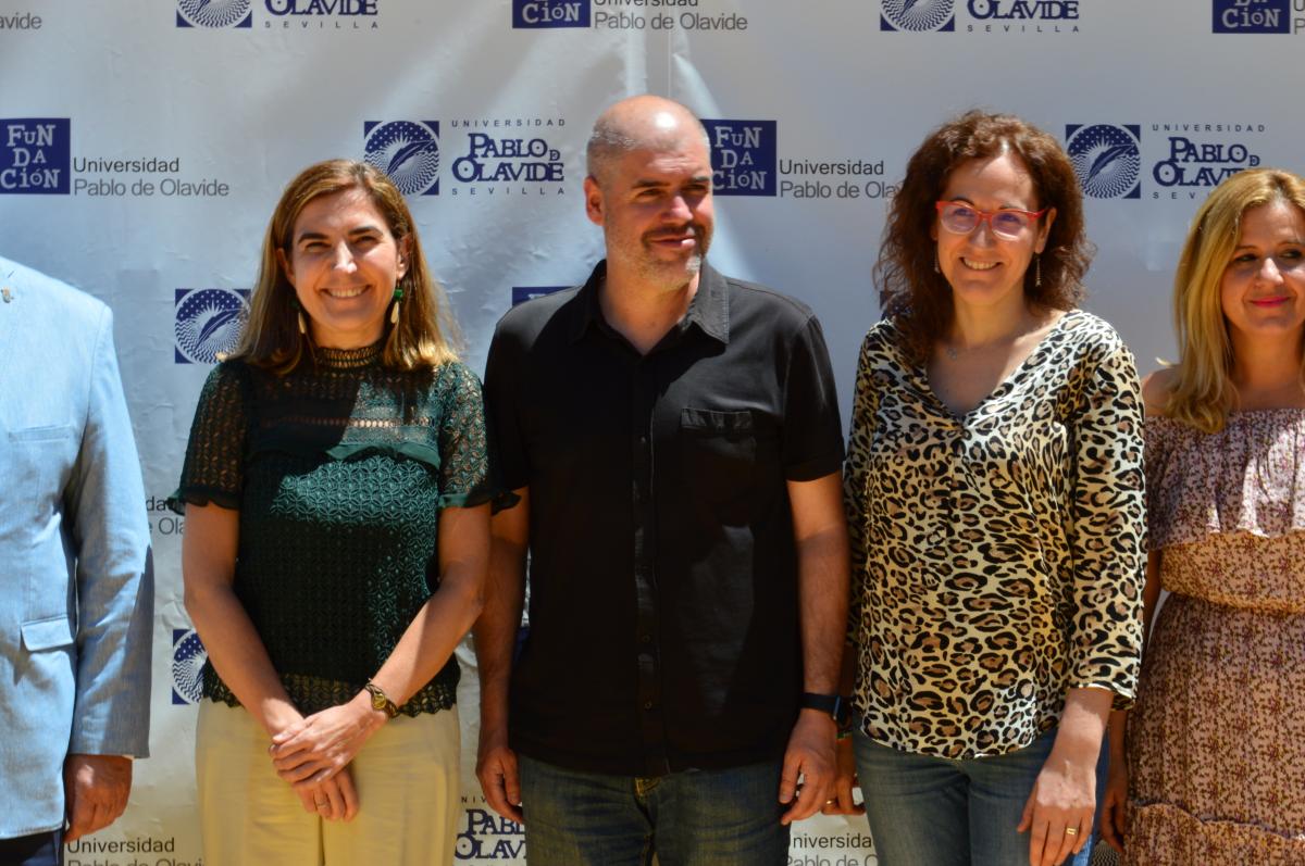 El secretario general de CCOO, Unai Sordo; a su izquierda, la secretaria general de CCOO de Andaluca, Nuria Lpez; y a su derecha la consejera de Empleo de la Junta de Andaluca, Roco Blanco