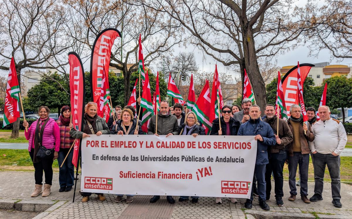 Concentracin ante la Delegacin Territorial de Desarrollo Educativo y FP.