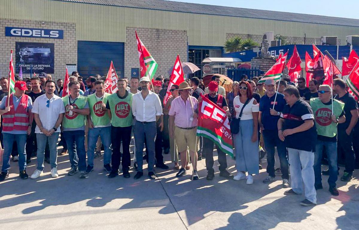 Concentraciónen defensa del empleo en Santa Bárbara Sistemas.