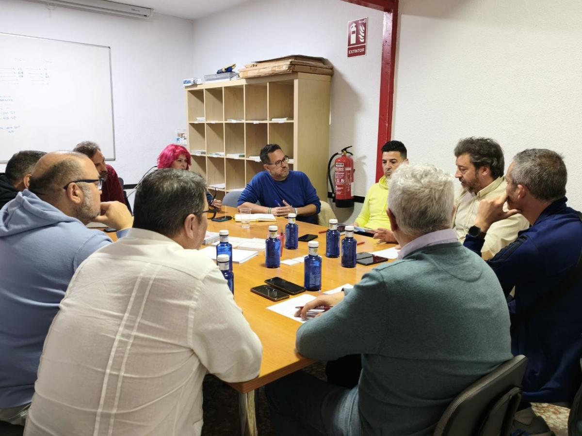 Imagen de la reunión de Adelante Andalucía con representantes de CCOO y USO.