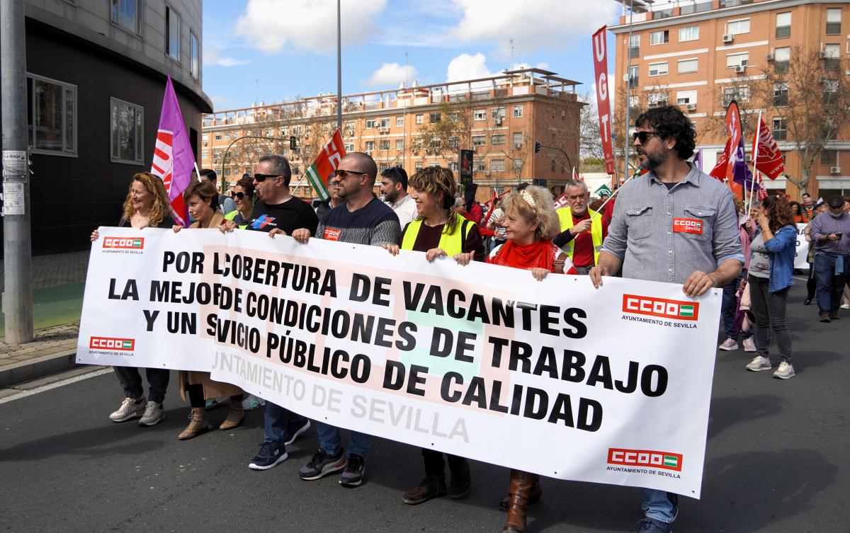 Manifestacin por los servicios pblicos municipales.