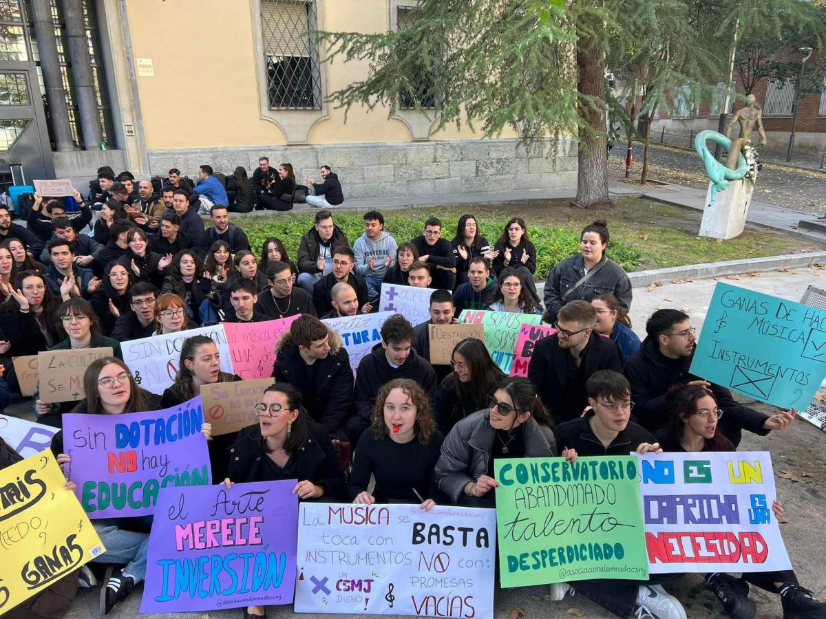 Movilizacin contra los recortes del Conservatorio Superior de Msica de Jan