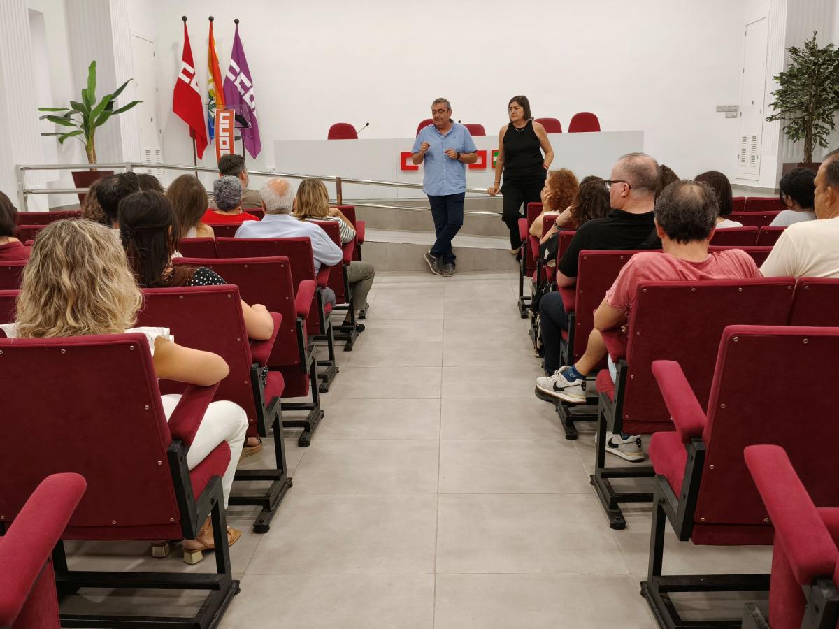 Imagen de la asamblea de trabajadores y trabajadoras del IMAE.