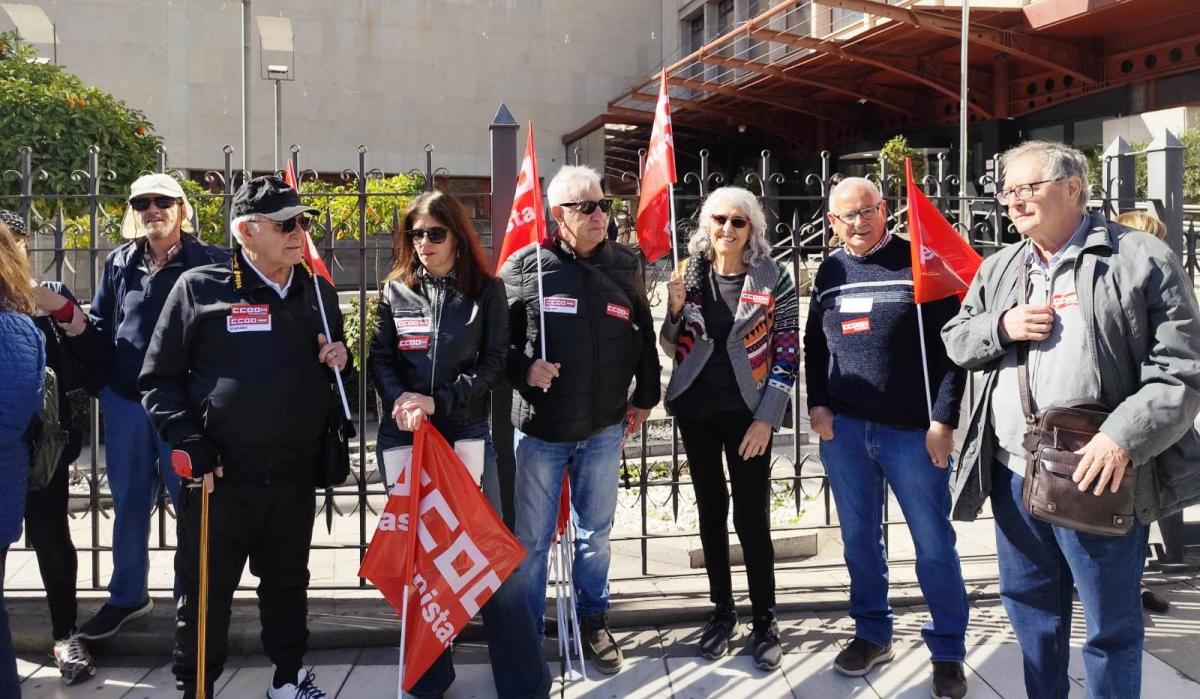 Concentracin frente a la sede de la Agencia Tributaria