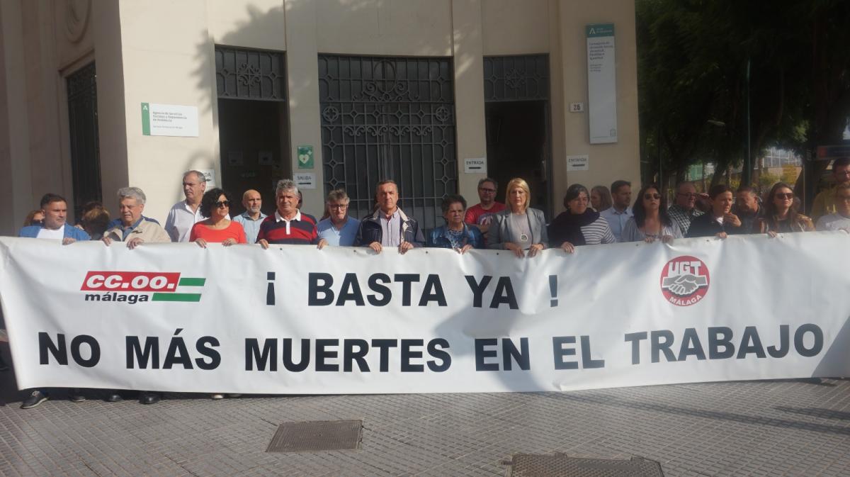 CCOO se concentra por el fallecimiento de un trabajador en Jimera de Lbar