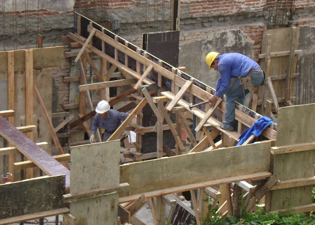 La construcción, con el 27%, es un sector que recibe prestaciones del FOGASA.