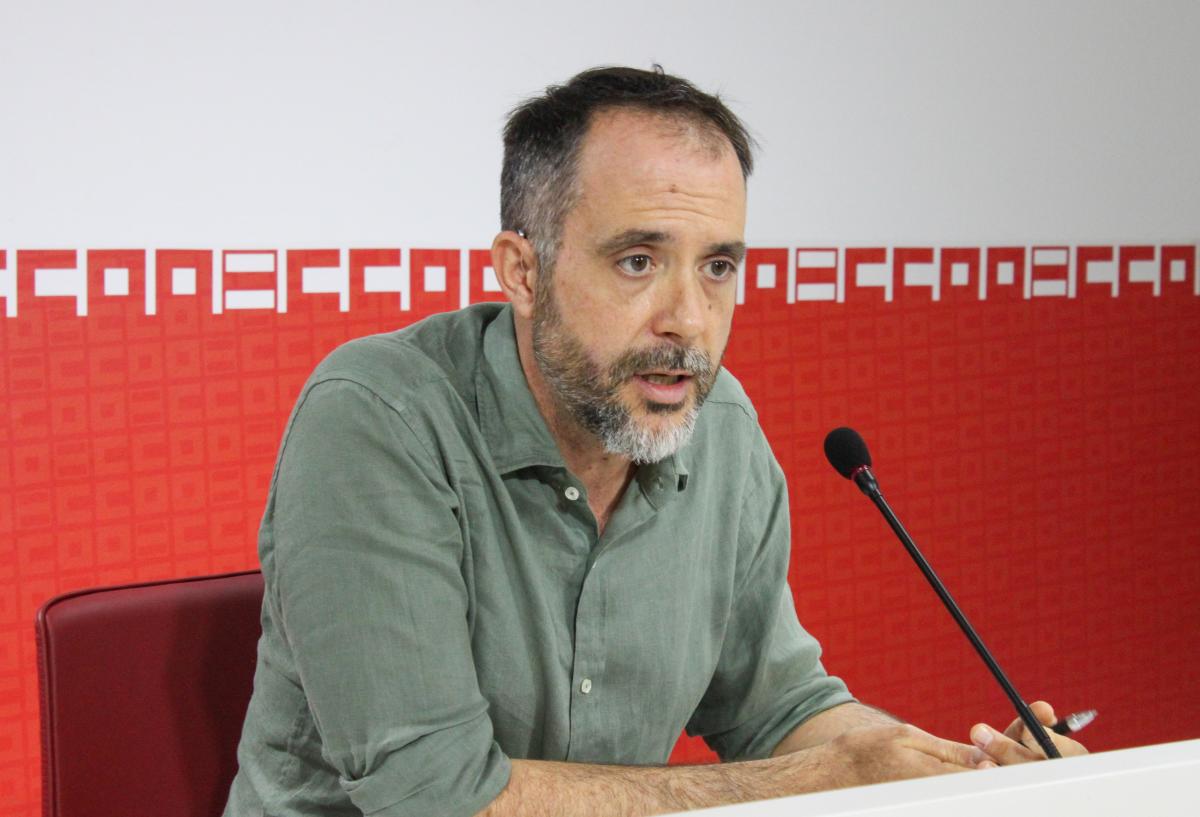 Alberto Barrios, secretario general del Sindicato Provincial de Enseñanza de CCOO de Sevilla.