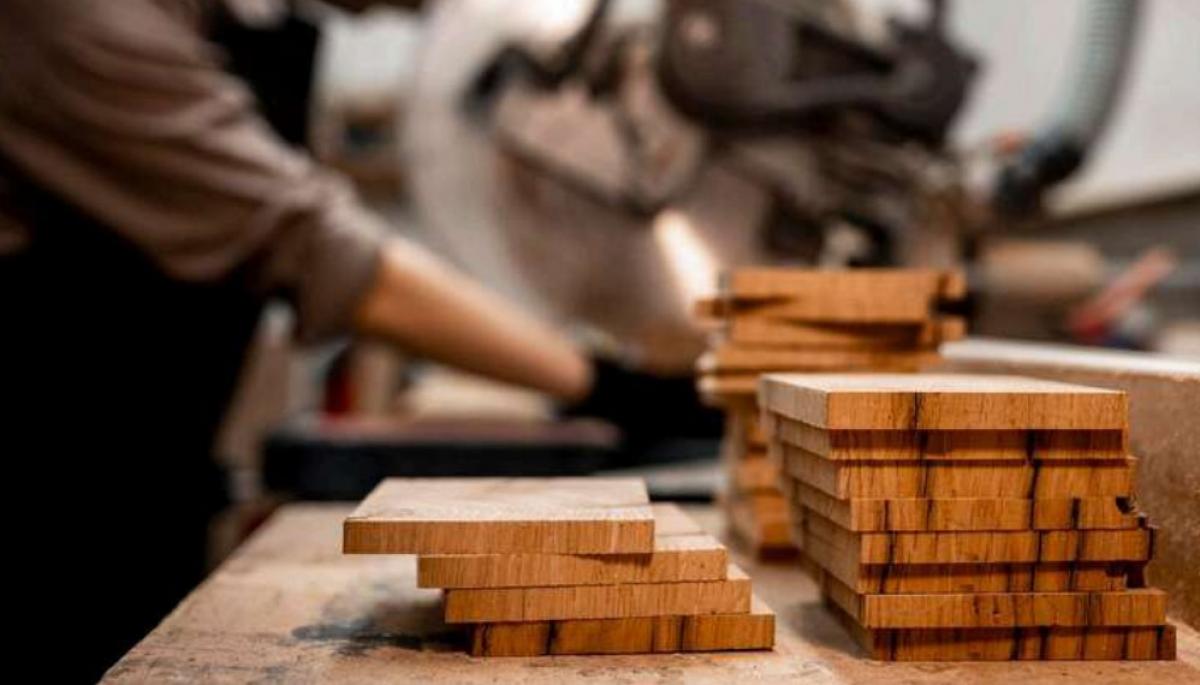 El nuevo convenio de la Madera y el Mueble establece una subida salarial del 3% para 2025 y 2026.