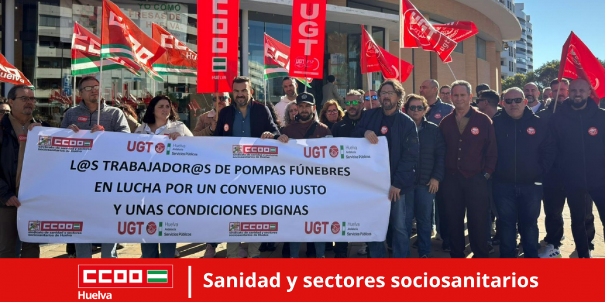 El personal de Pompas Fúnebres y Tanatorios de la provincia de Huelva se ha concentrado hoy a las puertas de la Federación Onubense de Empresarios para exigir el desbloqueo del Convenio Colectivo.