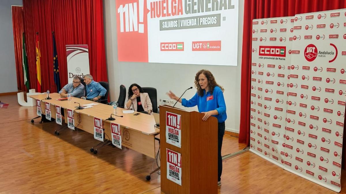 Nuria López durante su intervención en la Asamblea de delegados y delegadas en Huelva