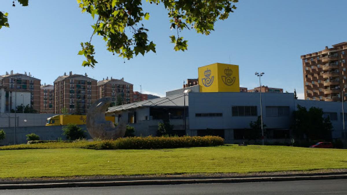Una de las oficinas centrales de Granada.