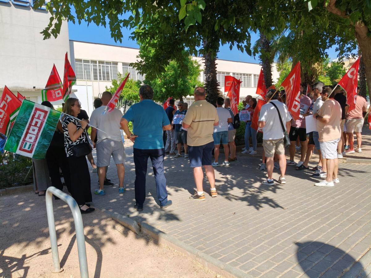 Imagen de la reciente concentración en protesta por las propuestas de UGT y la patronal para el convenio colectivo del metal