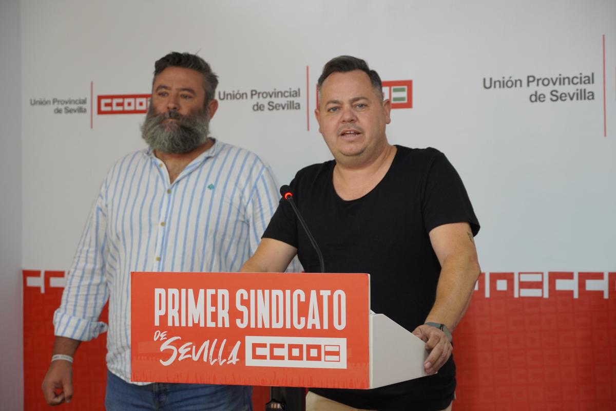Israel Pizarro e Ignacio Snchez, del Sindicato Provincial de CCOO del Hbitat de Sevilla.