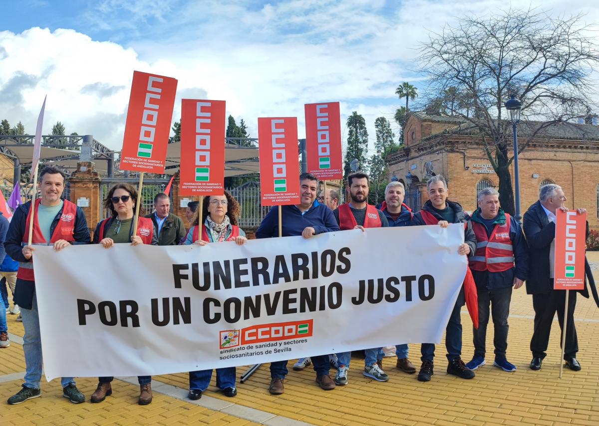 Concentracin para exigir condiciones dignas en el sector funerario.