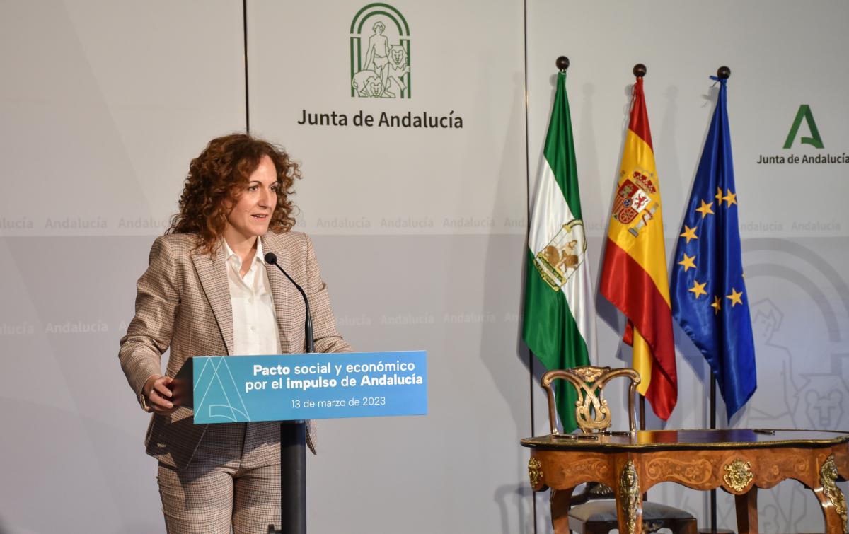 Nuria López Marín - secretaria general de CCOO de Andalucía, durante la firma del Pacto Social y Económico por el Impulso de Andalucía en marzo de 2023