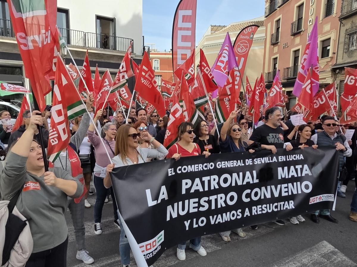 Pasacalles de comercio previo a la huelga del Viernes de Dolores.