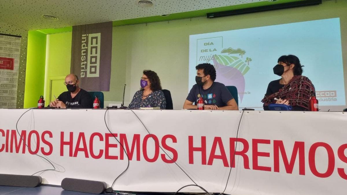 CCOO analiza en Cartagena la situacin de las trabajadoras del sector agrario el Da de la Mujer Rural