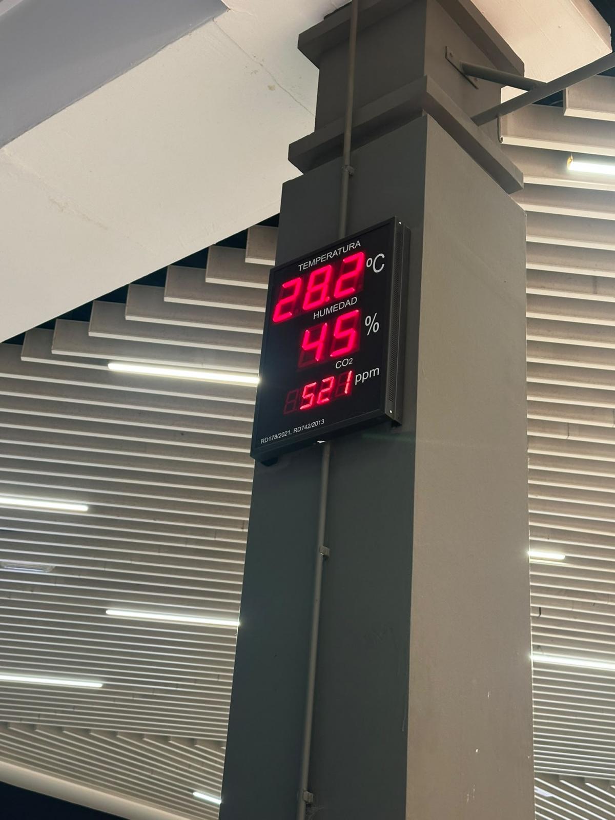 El CC La Sierra ha vuelto a superar la temperatura máxima para espacios de interior.