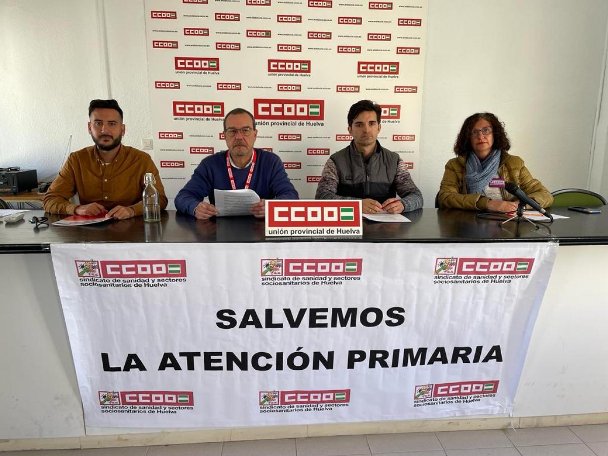 Responsables del Sindicato Provincial de Sanidad y Sectores Sociosanitarios de Huelva en la rueda de prensa denunciando el deterioro de la Atención Primaria