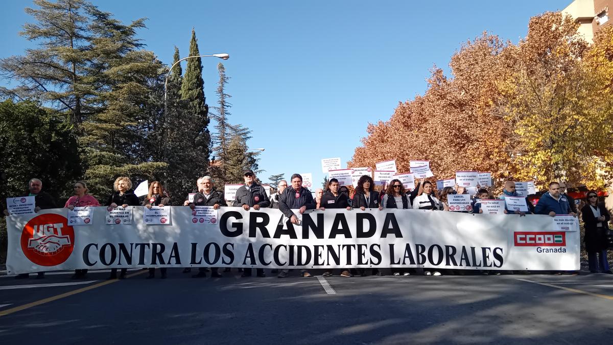 Concentracin por la muerte de un mdico de Zafarraya.