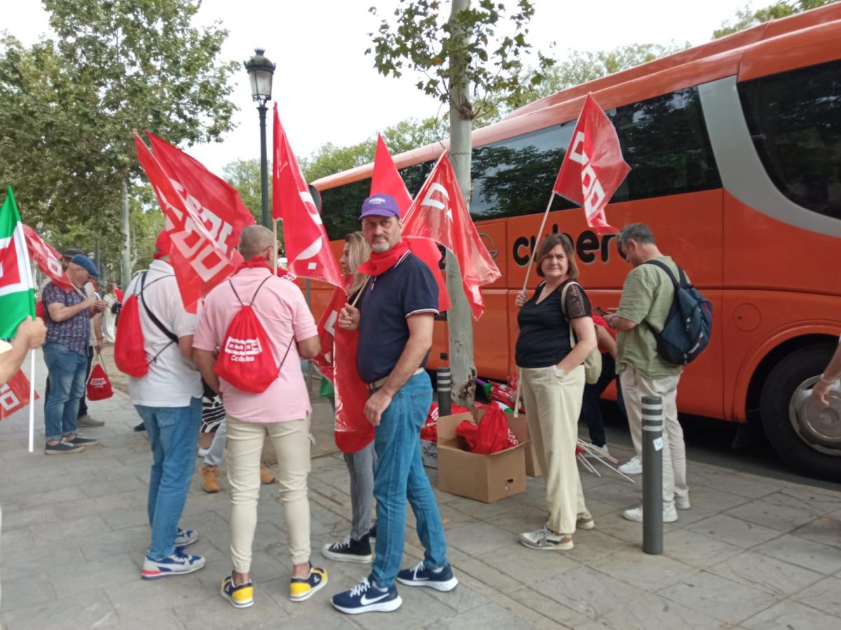 CCOO trasladará a más de 250 personas a Sevilla para participar en una asamblea de representantes sindicales de toda Andalucía.