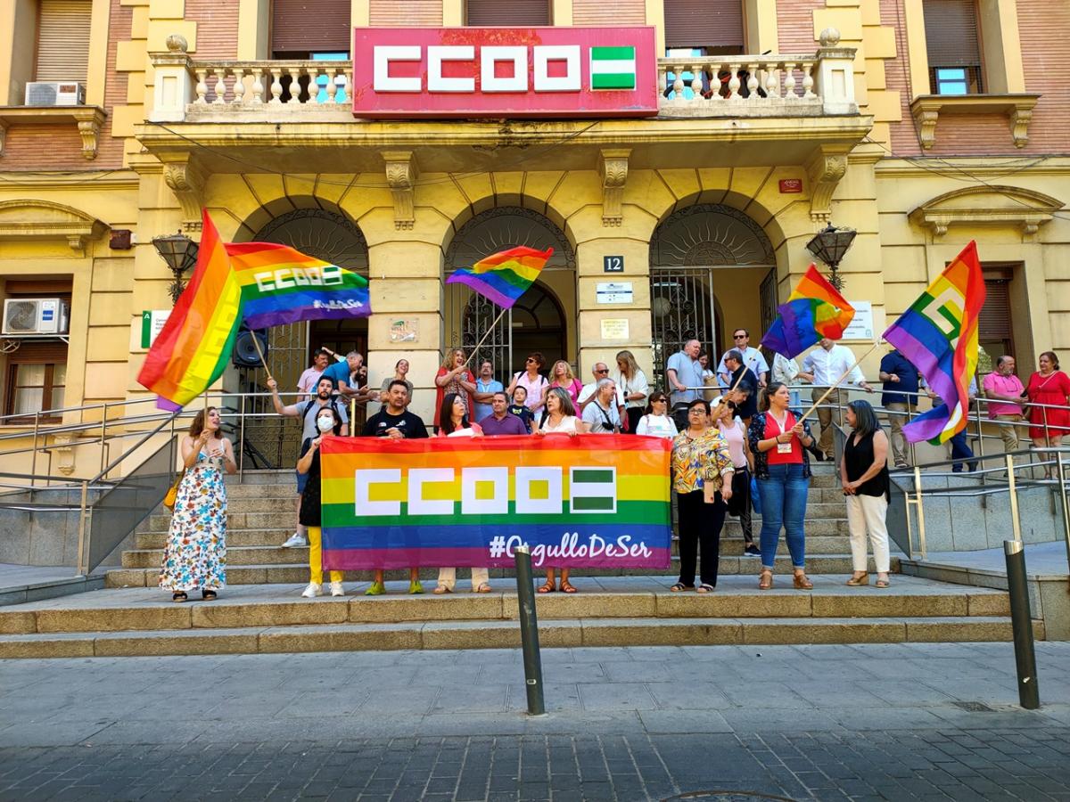 Imagen de la concentración por el Día del Orgullo LGTBI+