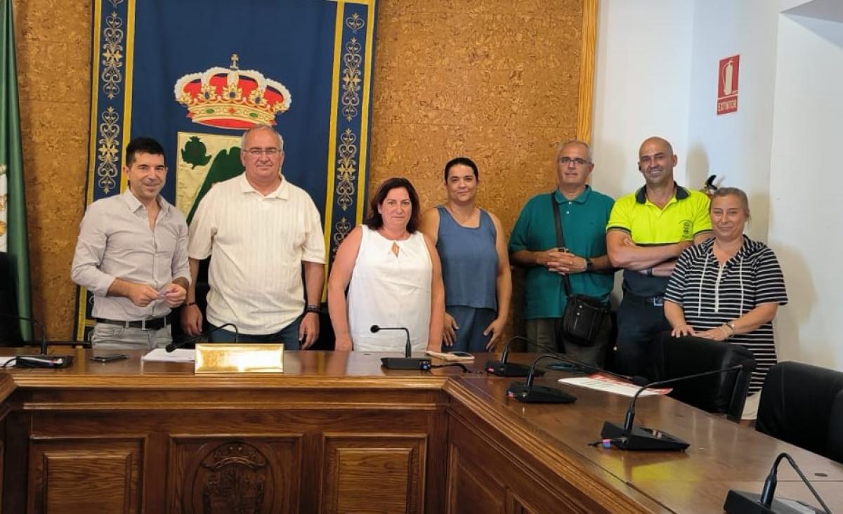 Ayuntamiento y Comit de Empresa (respresentado por CCOO) tras la firma del convenio