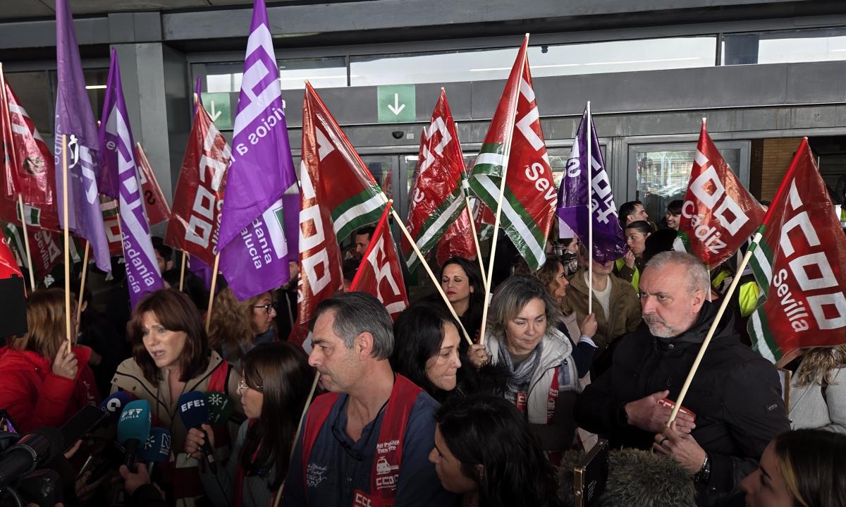 Concentración de huelga de Renfe.