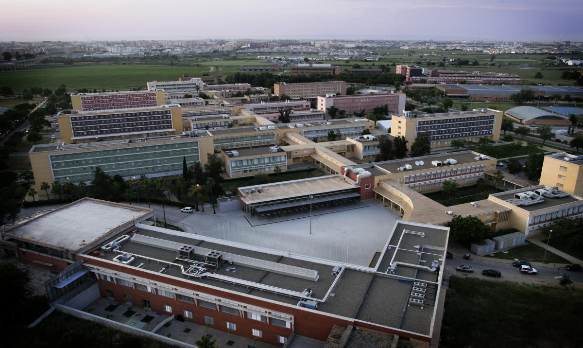 Universidad Pablo de Olavide | Wikipedia.