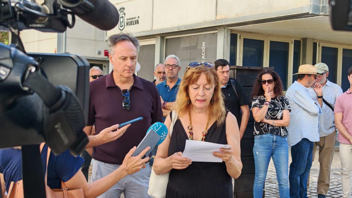 CCOO Huelva muestra su apoyo a las movilizaciones contra las agresiones a periodistas y en defensa del derecho a la información.