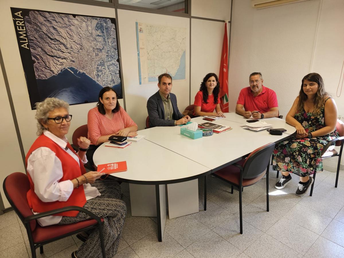 Encuentro entre CCOO Almera e Izquierda Unida