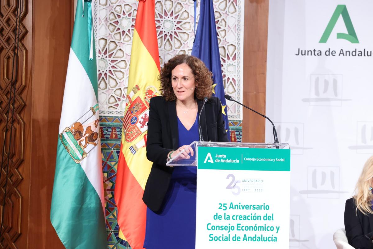 Nuria López Marín interviene en el 25 aniversario del CES-A