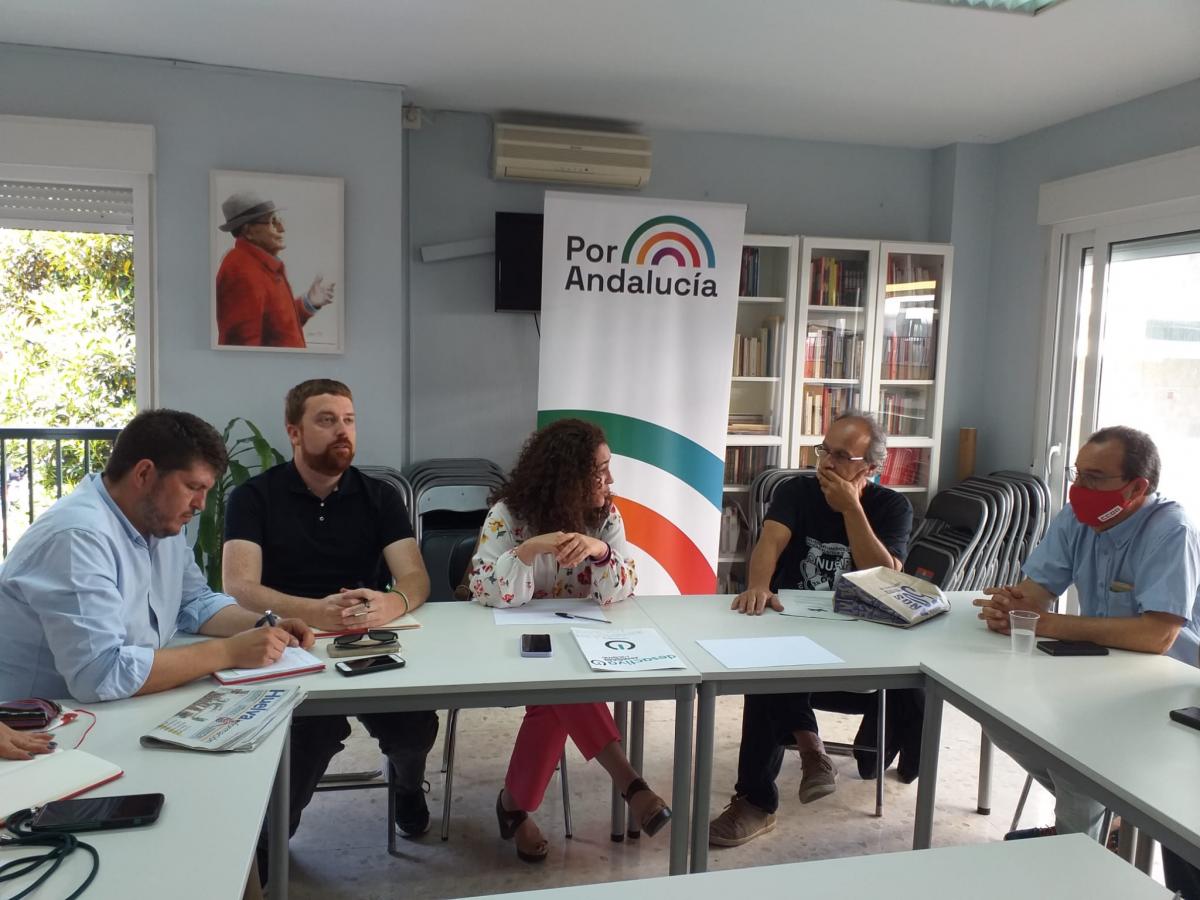 Un momento de la reuniónen Huelva de CCOO Sanidad, ONUSAP y la coalición "Por Andalucía"