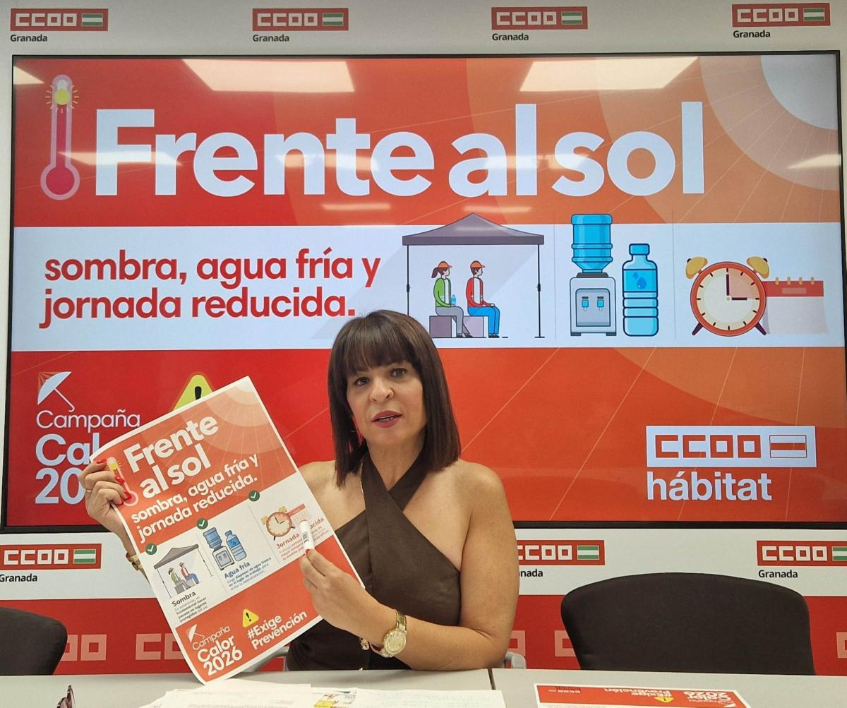 La secretaria general de CCOO Hábitat de Granada en la presentación de la campaña