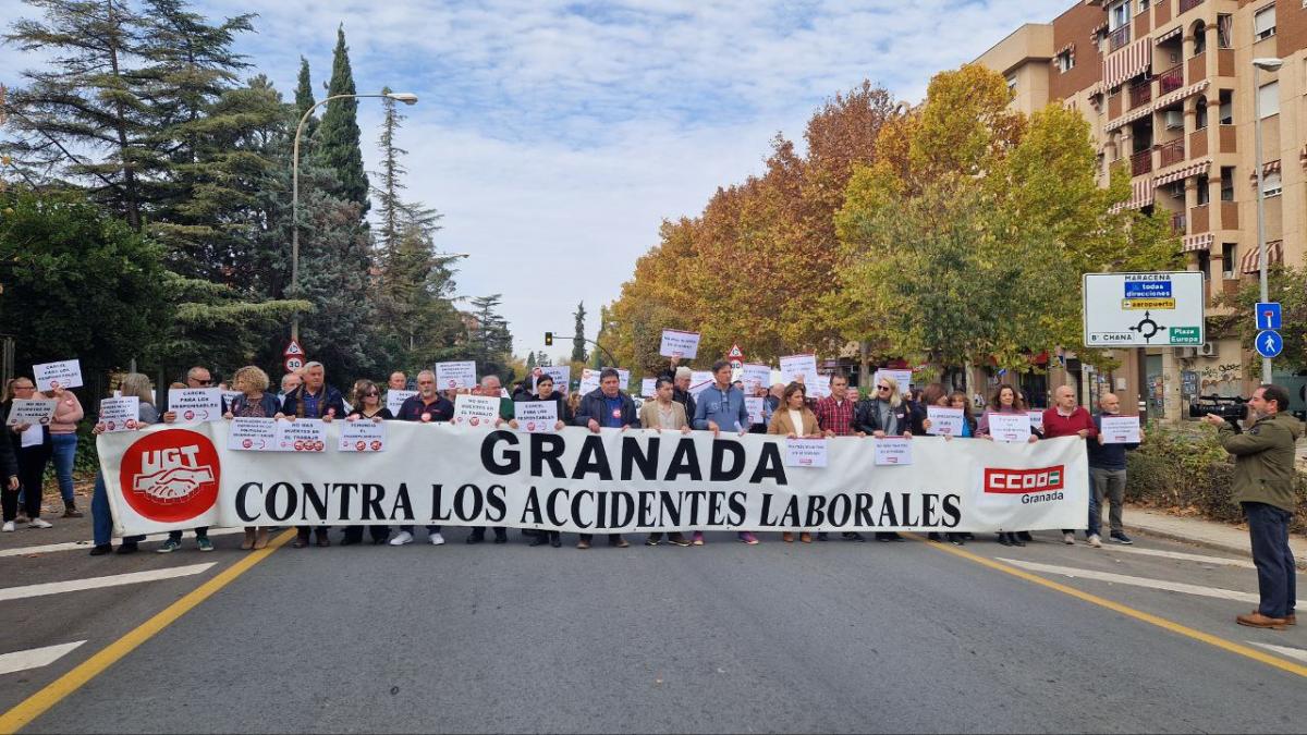 Concentracin  de repulsa en la Avenida Andaluca