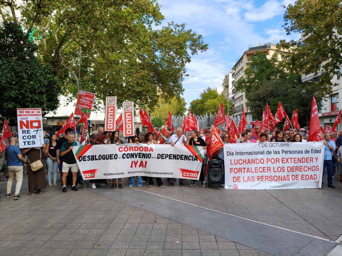 Imagen de la concentración con motivo del Día Internacional de las Personas Mayores.