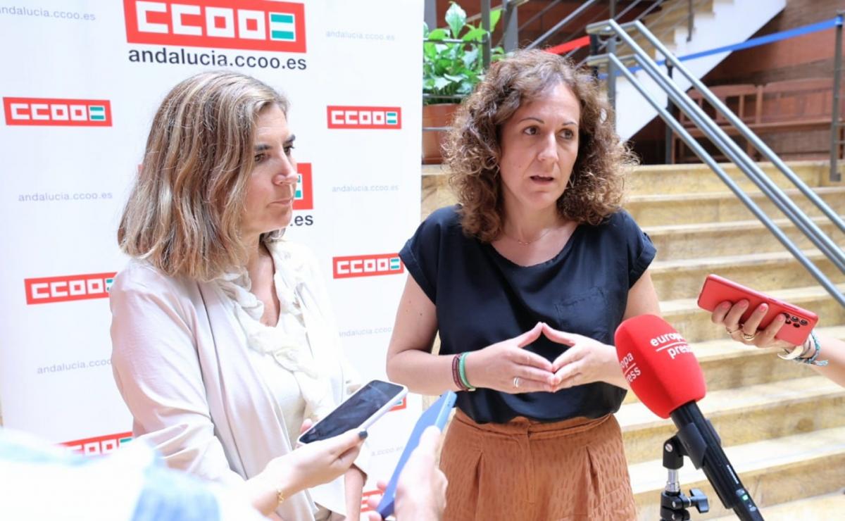 La secretaria general de CCOO de Andalucía, Nuria López, y la consejera de Empleo, Empresa y Trabajo Autónomo, Rocío Blanco. Foto: CCOO-A