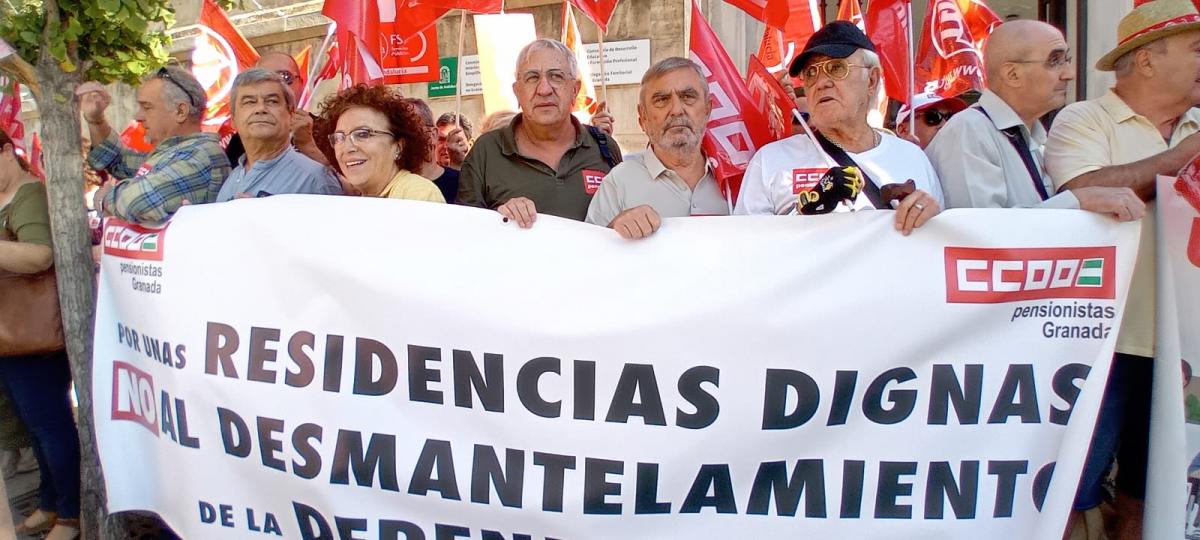 Concentracin por el Da de las Personas Mayores en Granada