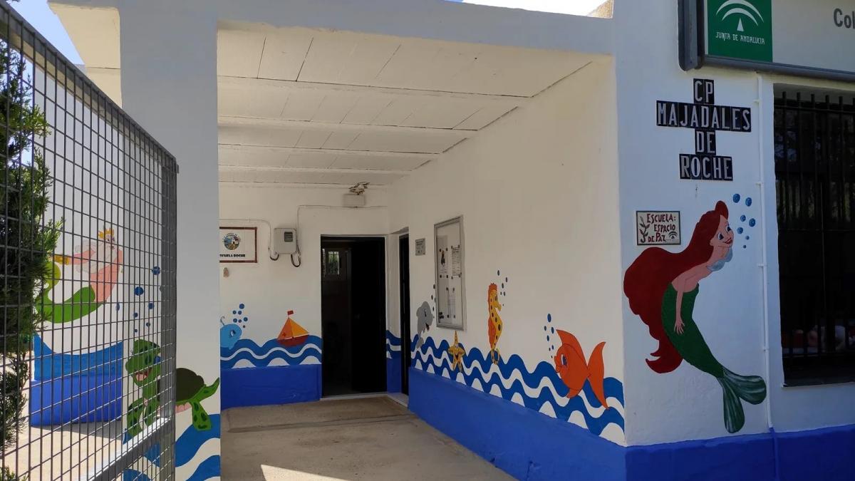 CCOO Enseñanza Cádiz denuncia el deterioro de la sede Los Majadales de Roche del CPR Campos de Conil y alerta del “ataque al entorno rural y a la escuela pública andaluza”