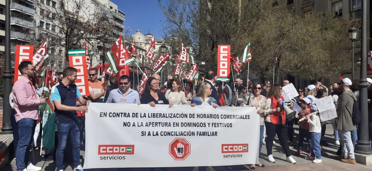 El sindicato lidera las protestas contra la declaración de Granada como ZGAT