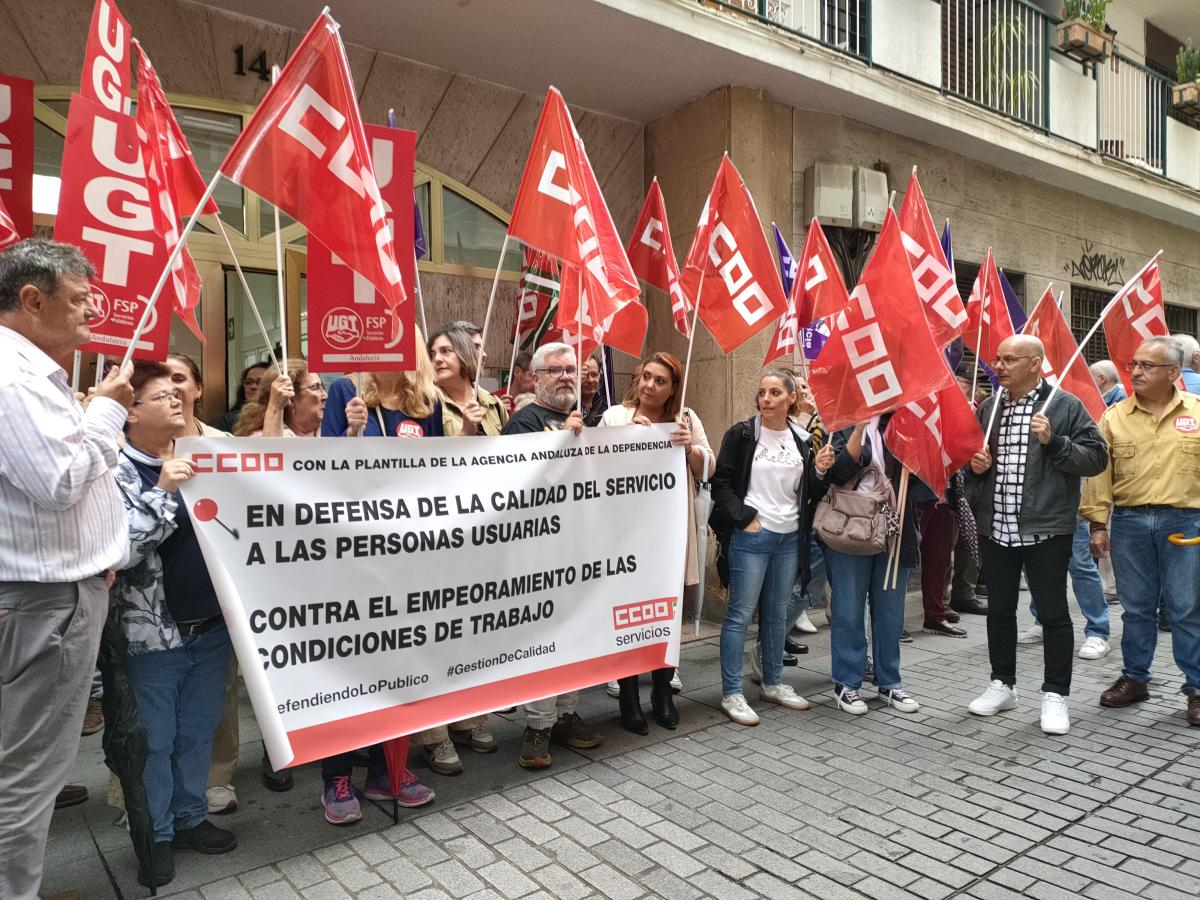 CCOO exige ms personal para atender la demanda de la dependencia.