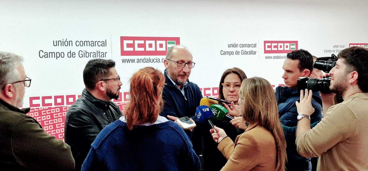 Triano atención a los medios