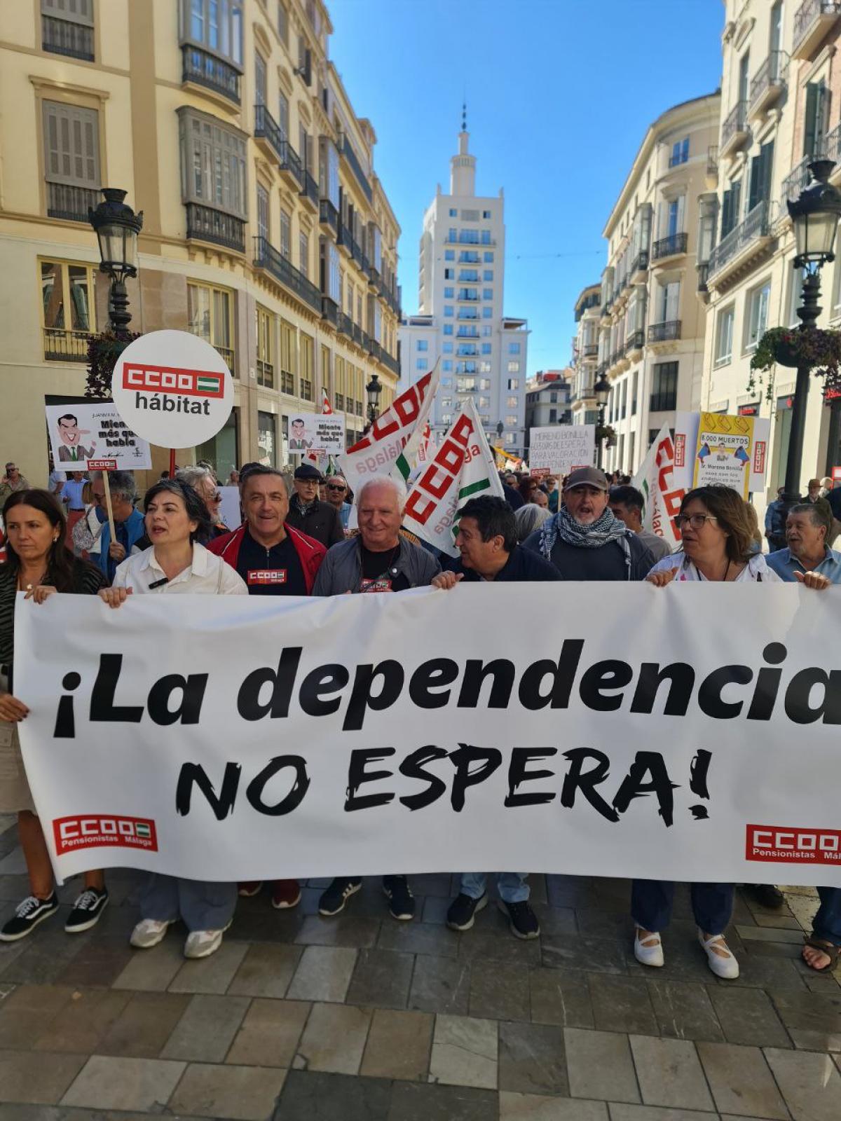 CCOO se manifiesta en Mlaga para exigir al Gobierno de Andaluca una mejora de la Ley de Dependencia